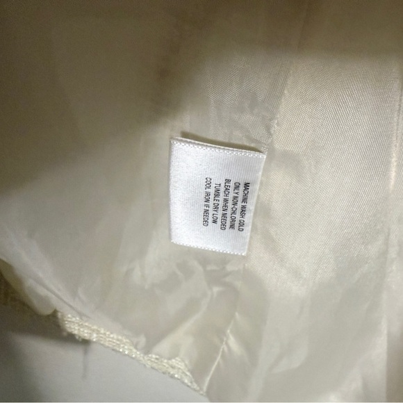 Jaclyn Smith Textured Cream Shimmer Blazer - Picture 4 of 5